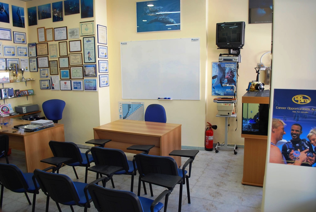 Logo Atlantis Diving